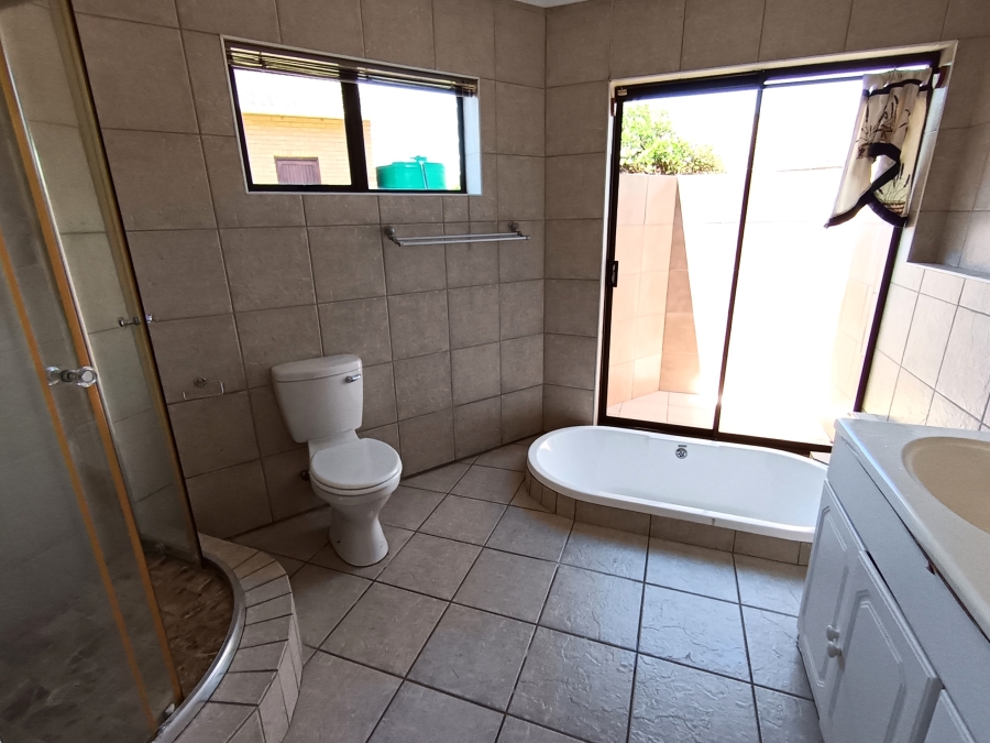 3 Bedroom Property for Sale in Noorsekloof Eastern Cape